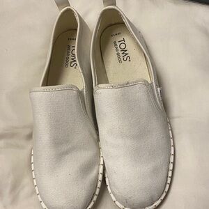 TOMS Cream Canvas Slip-Ons